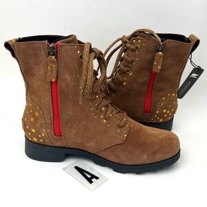 SOREL Emelie Waterproof Boot with stars sz 5